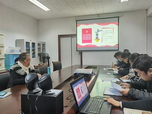 9f7019eb92f9dc3767d42e4aedd952d.jpg 9f7019eb92f9dc3767d42e4aedd952d.jpg